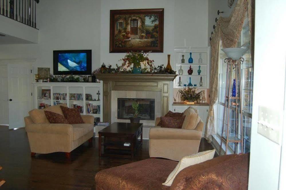 Tux Creek Inn Biloxi Esterno foto